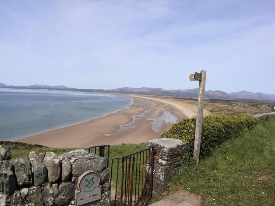 Harlech/Huge Three Bedroom/Best Location Llanbedr  Eksteriør bilde